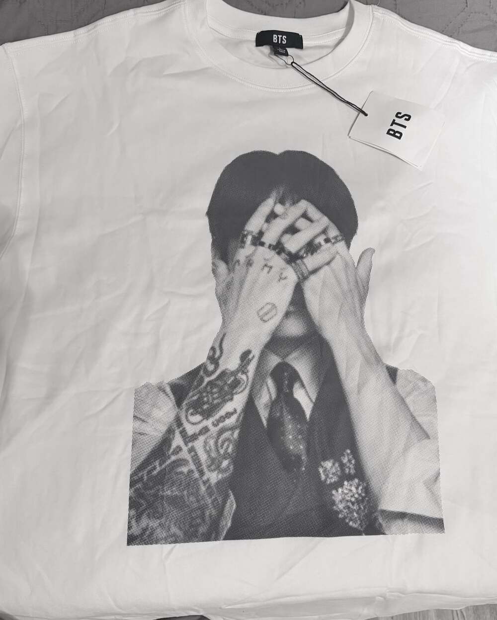 BTS JungKook Arirang Pop-UP T-Shirt White, Size L NEW